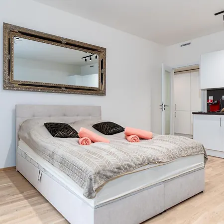 Apartment Big